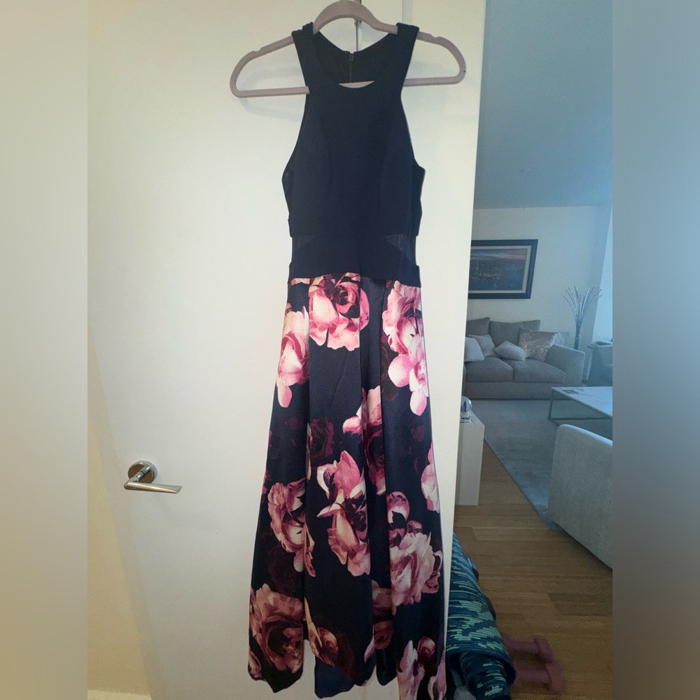 Navy blue gown with pink flower print. - Picture 3 of 6